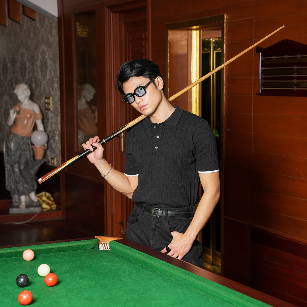 BLACK RIBBED KNIT POLO