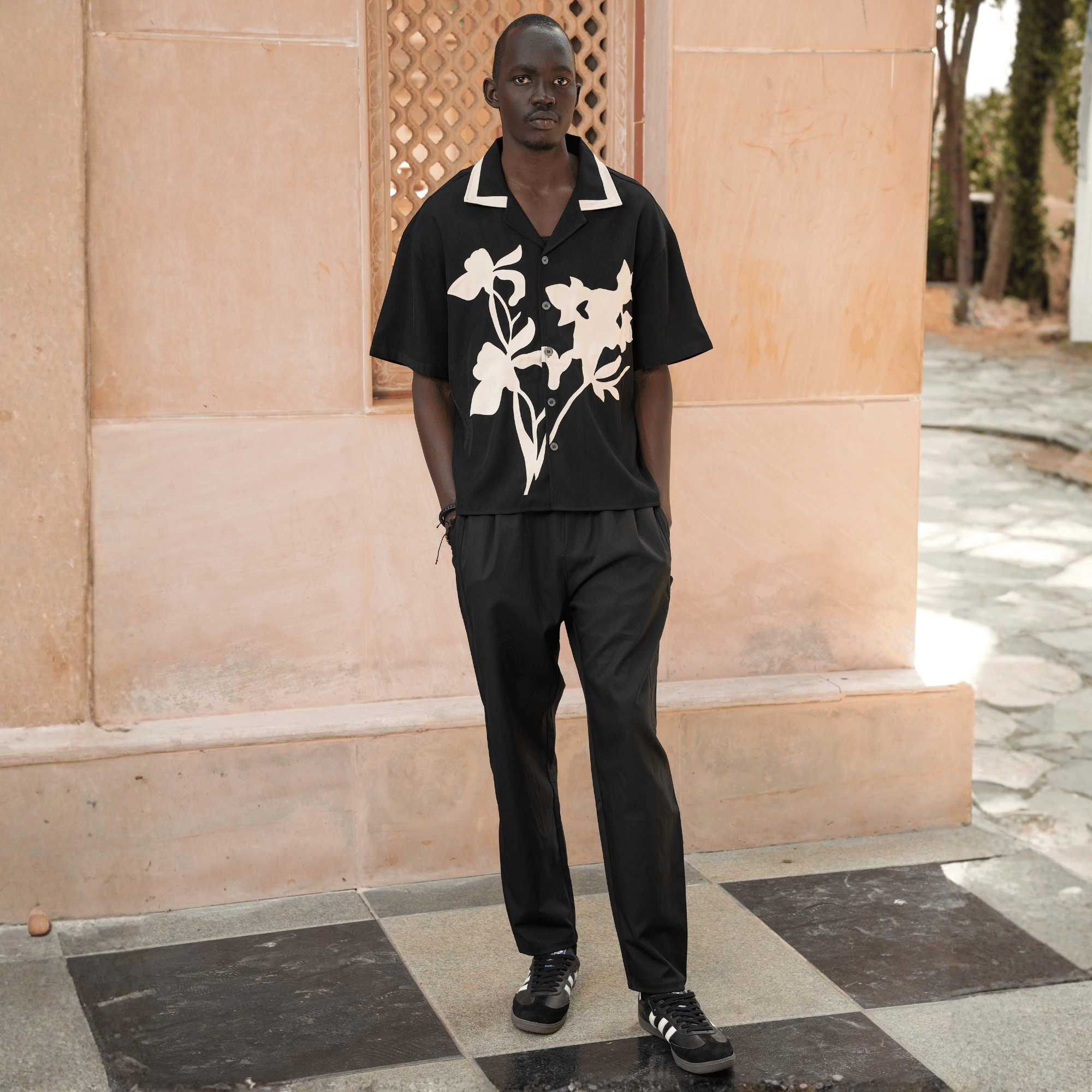 MONOCHROME FLORAL SHIRT