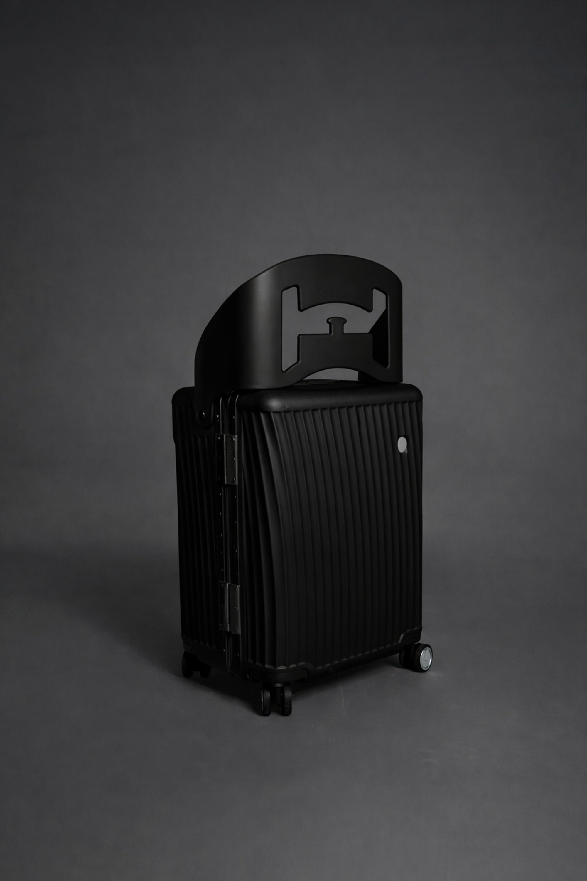 VoyageÉase Suitcase Obsidian Set of 2