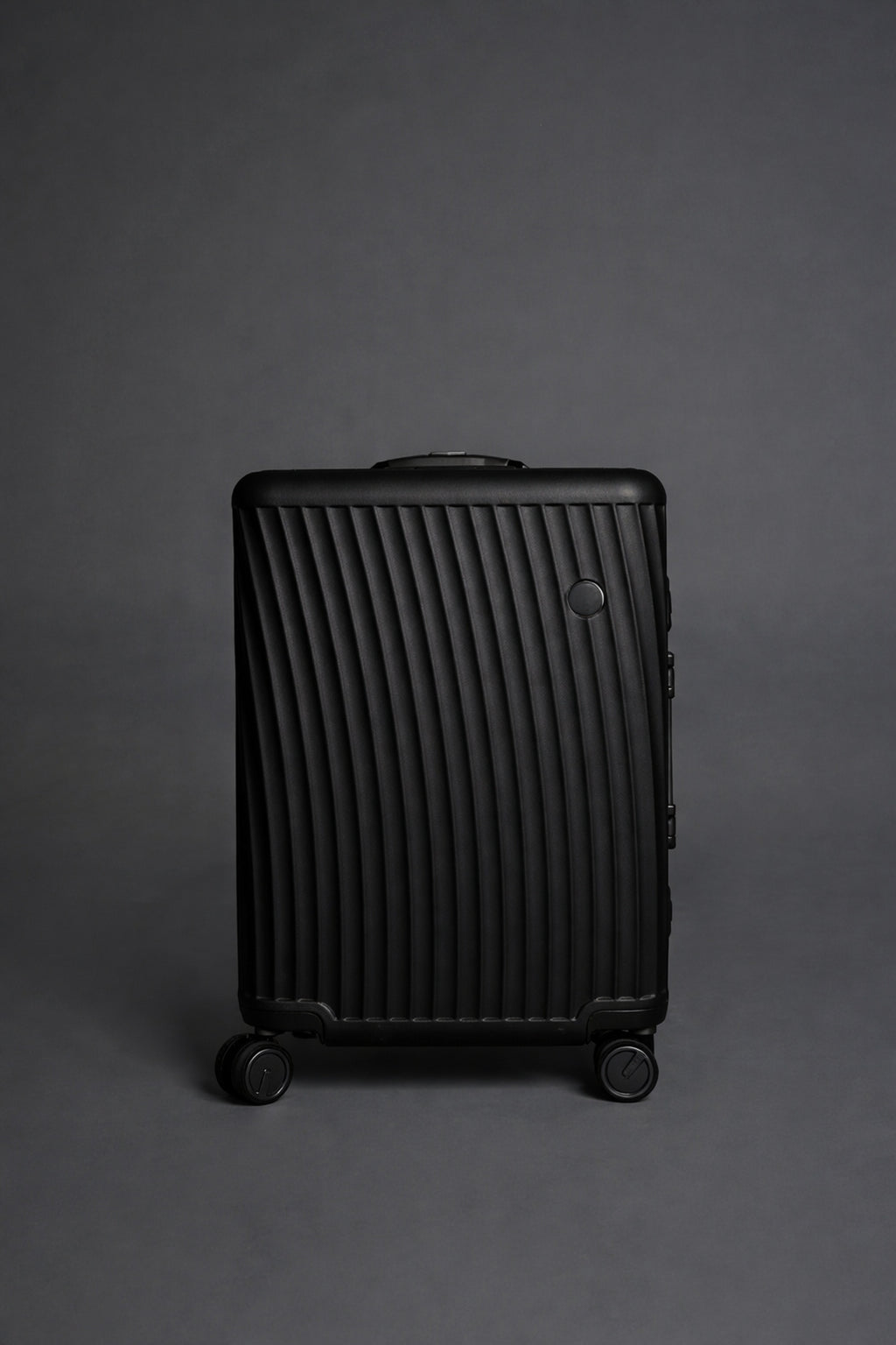 VoyageÉase Suitcase Obsidian Set of 2