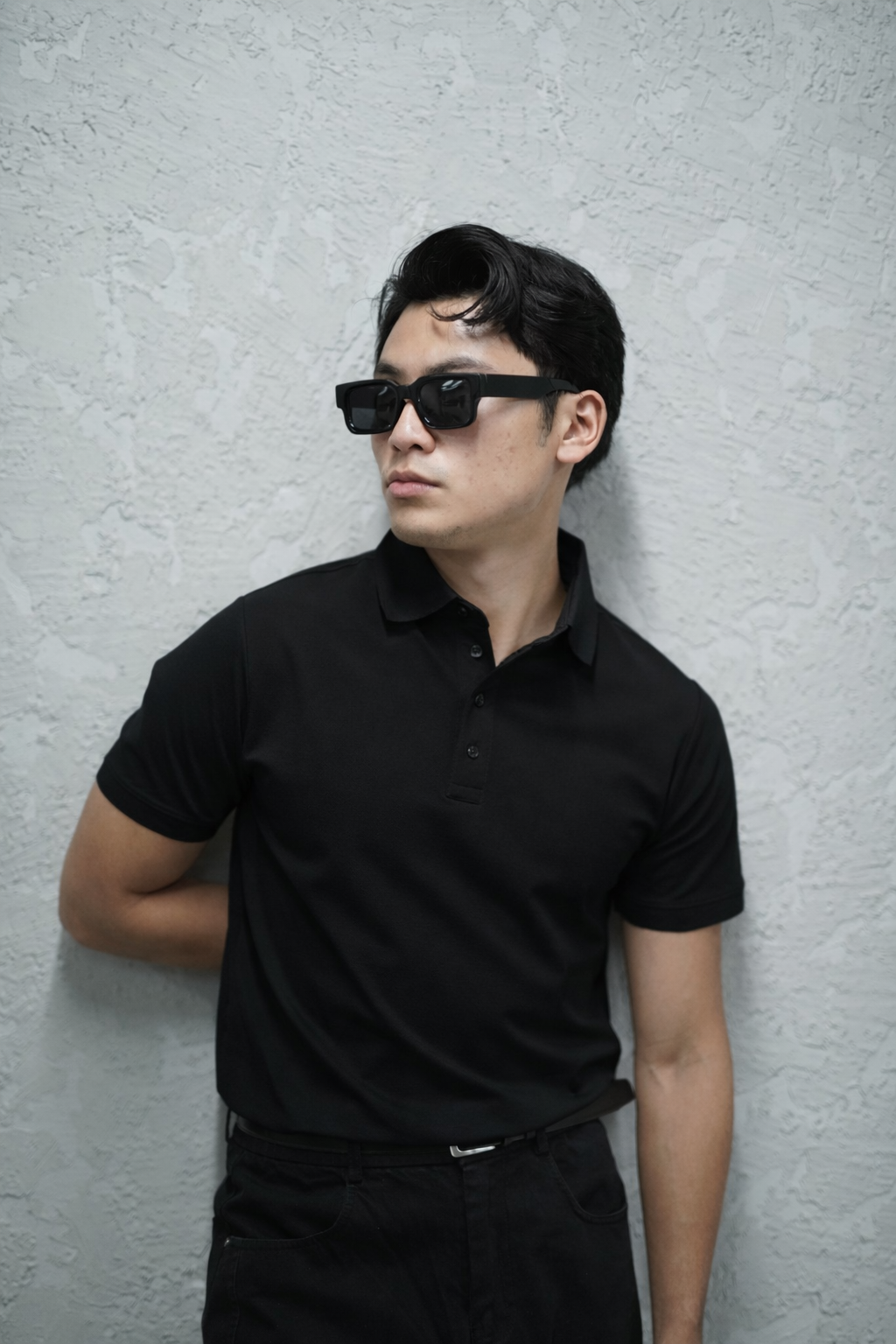 BLACK POLO T-SHIRT
