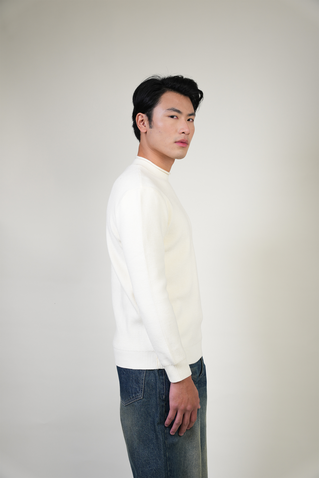 WHITE FLAT KNIT SWEAT SHIRT