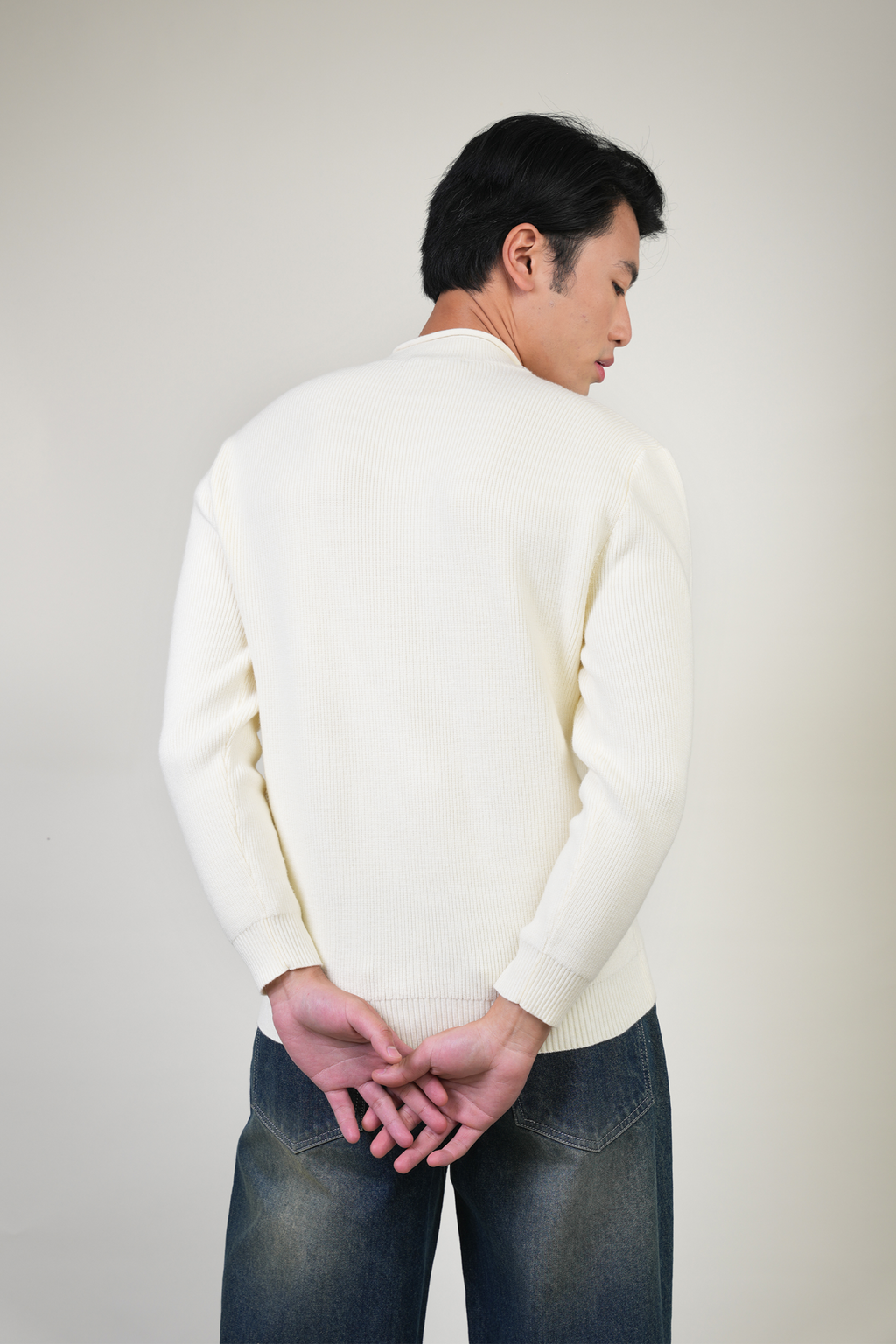 WHITE FLAT KNIT SWEAT SHIRT