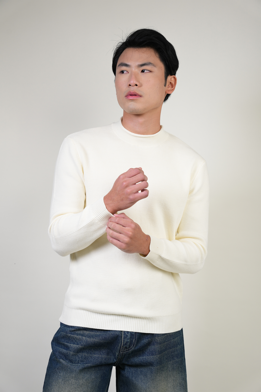 WHITE FLAT KNIT SWEAT SHIRT