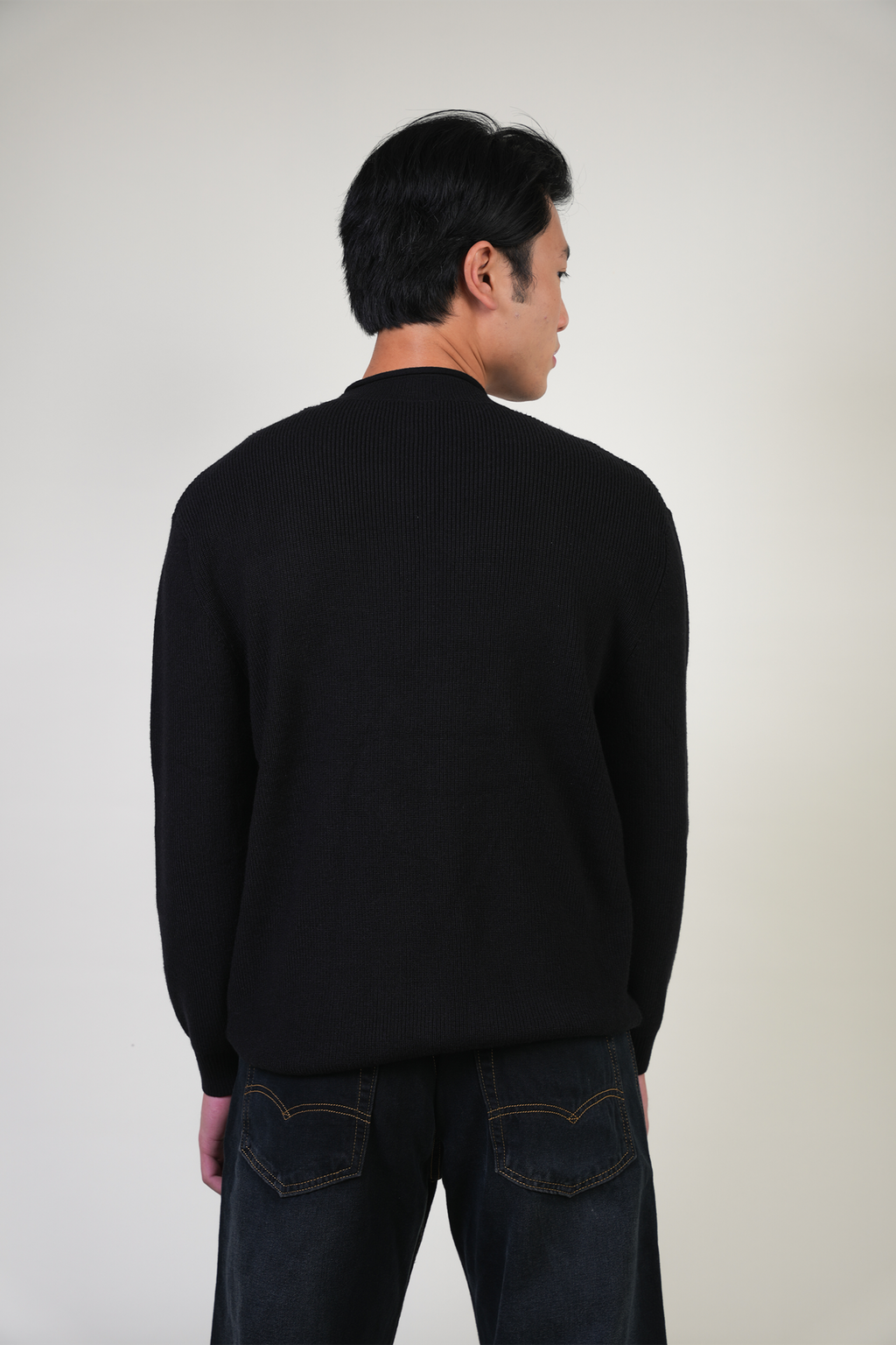 BLACK  FLAT KNIT SWEATSHIRT