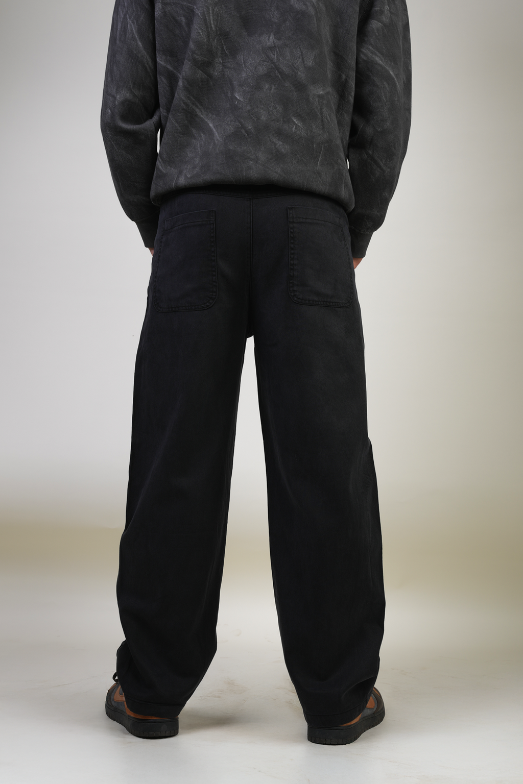 WASHED GREY RELAXED DENIM