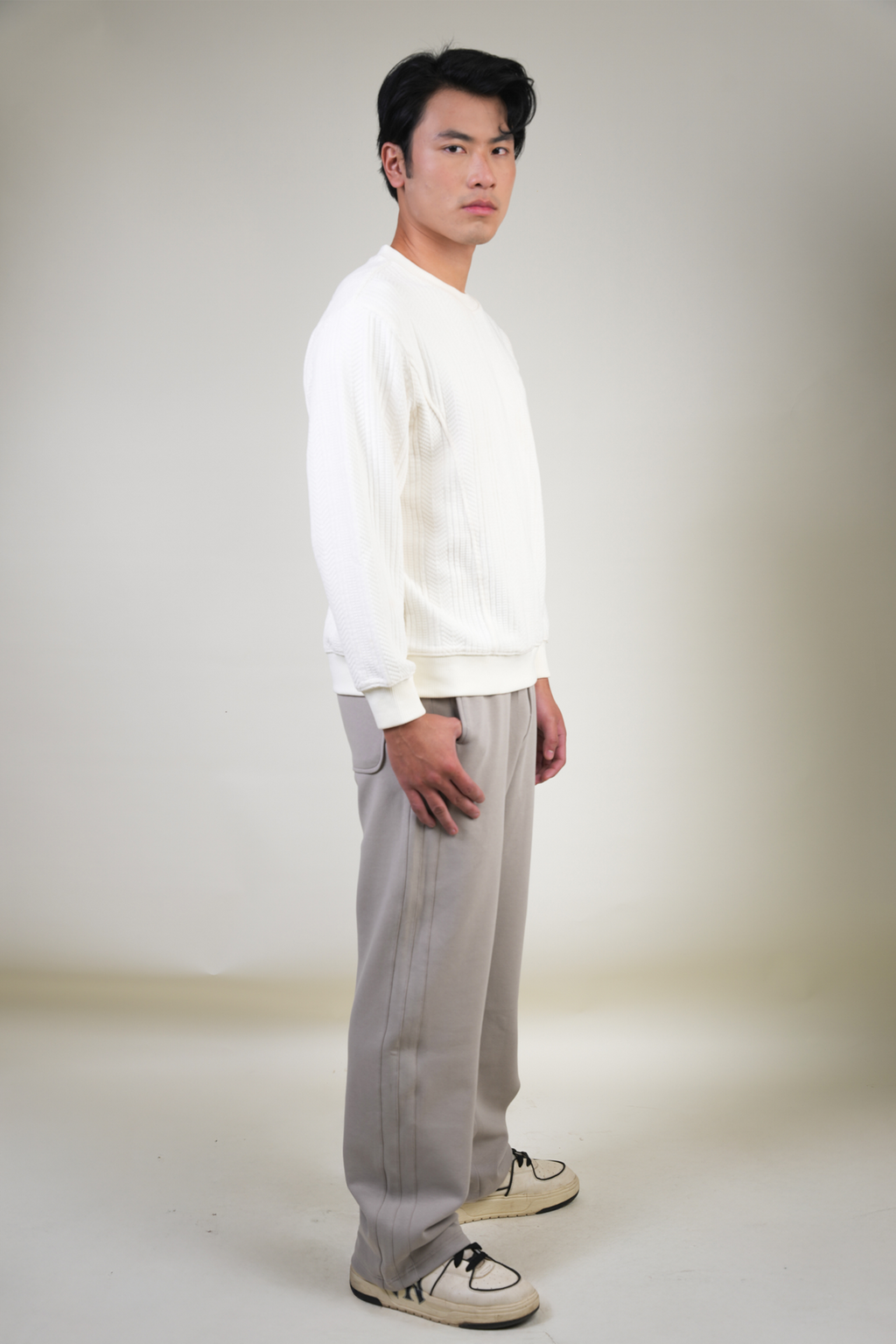 BETTER END WHITE SWEATSHIRT