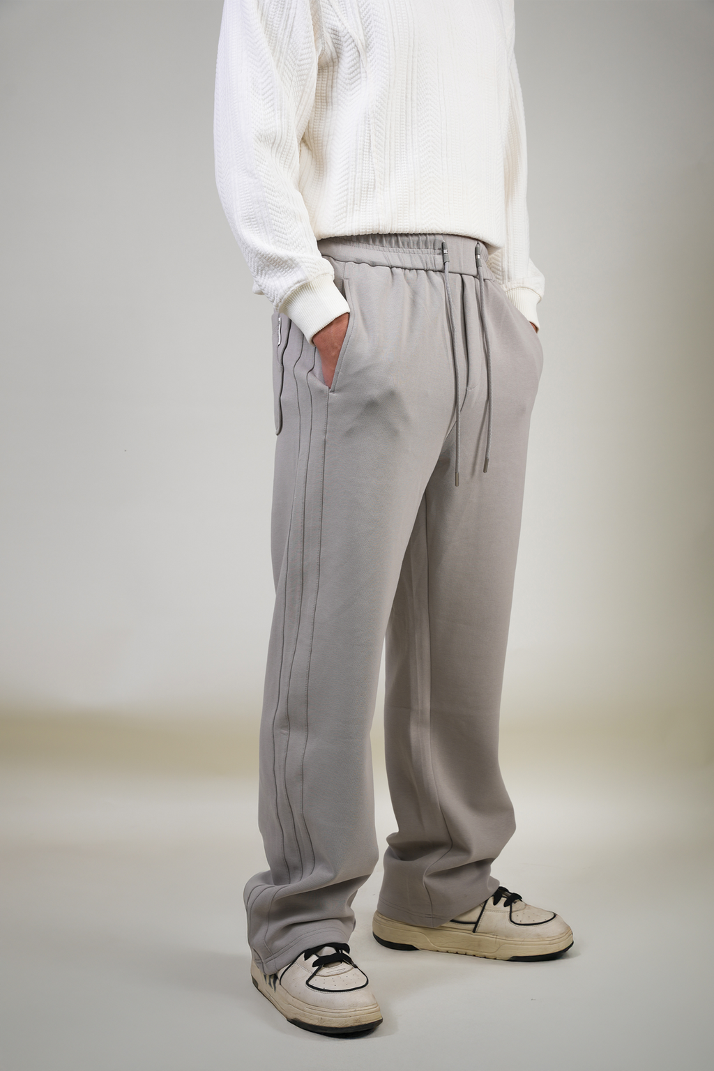 RELAXED-FIT GRAY STRAIGHT PANTS